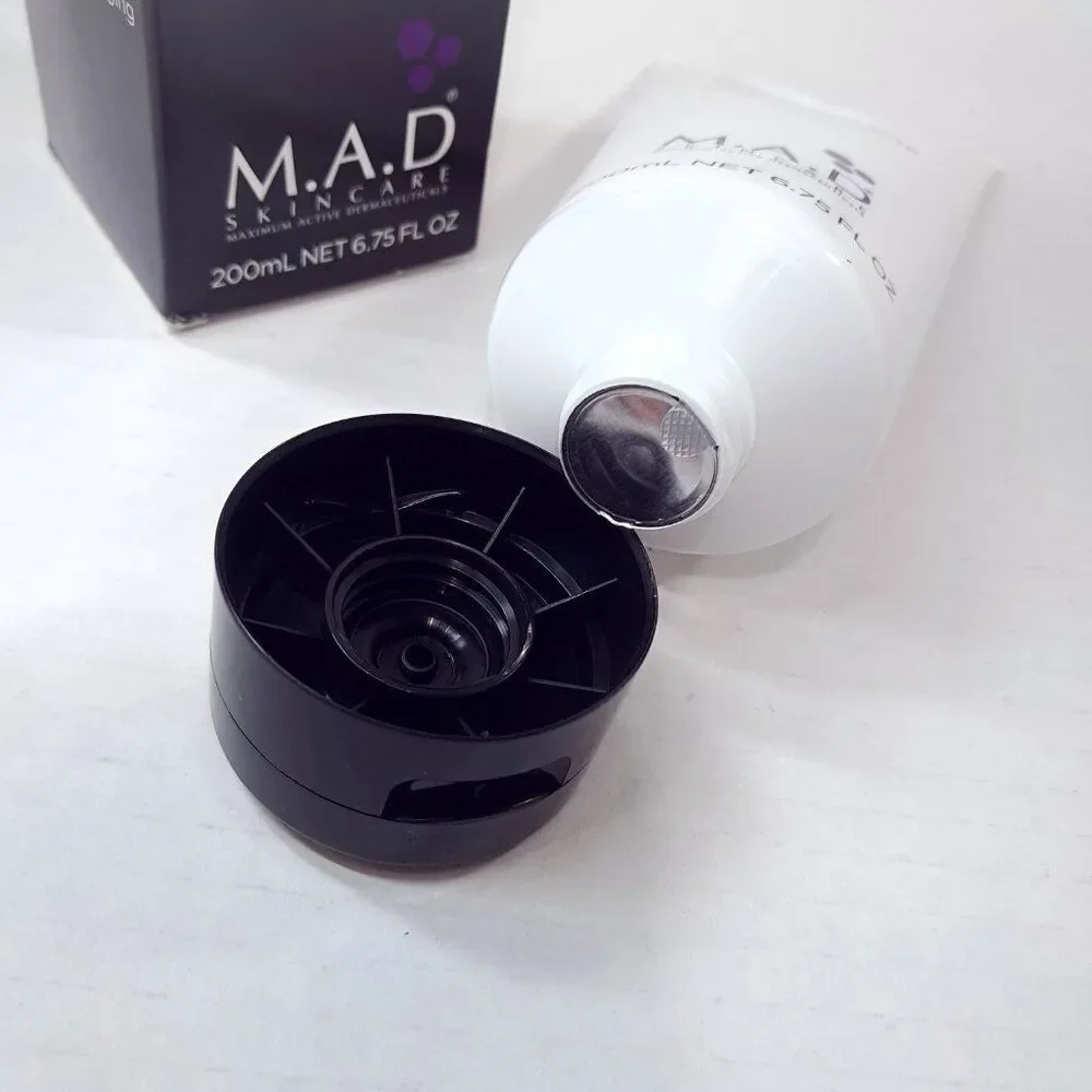 NEW MAD Skincare Glycolic‎ Age Diffusing Cleanser Anti-Aging Wash 6.75 oz x7/24